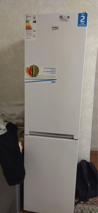 Продам неработающий холодильник 20000