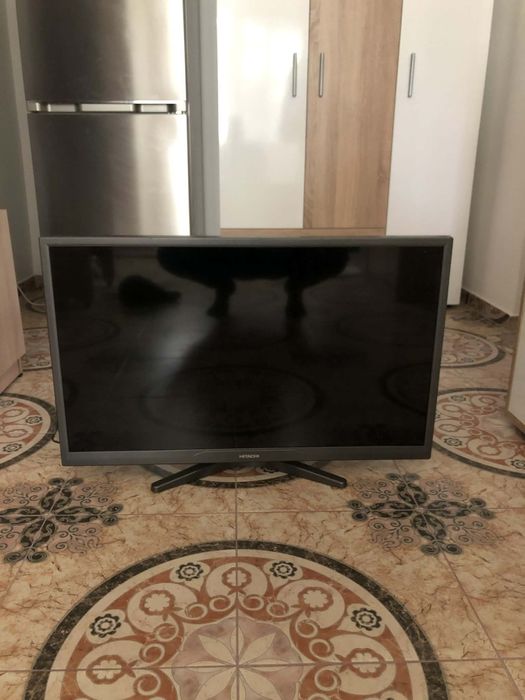Телевизор Hitachi 32 инча