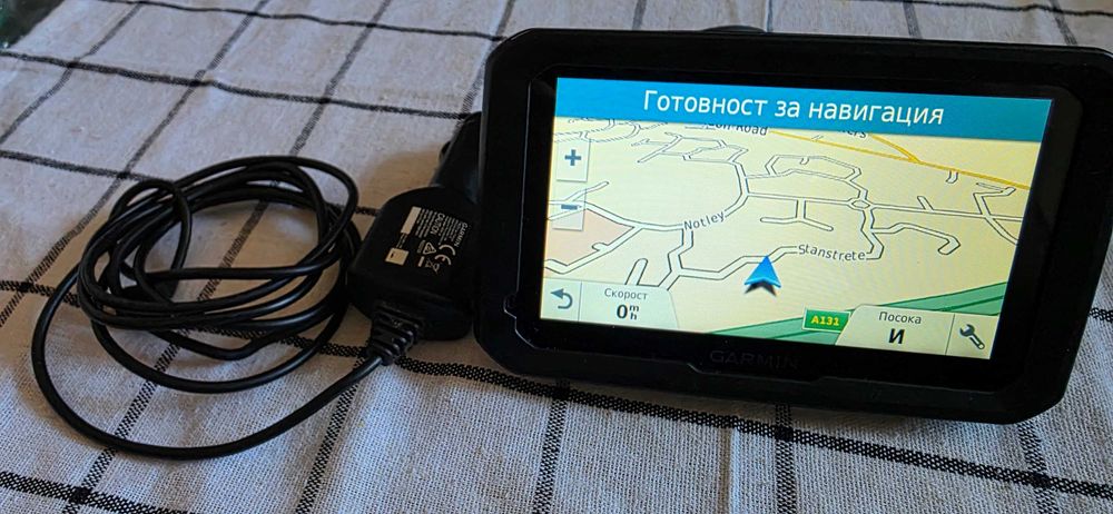 Навигация за камион Garmin Dezl 580 5 инча най новите карти за цяла Европа и Турция пълен комплект работи с Фротком Frotcom