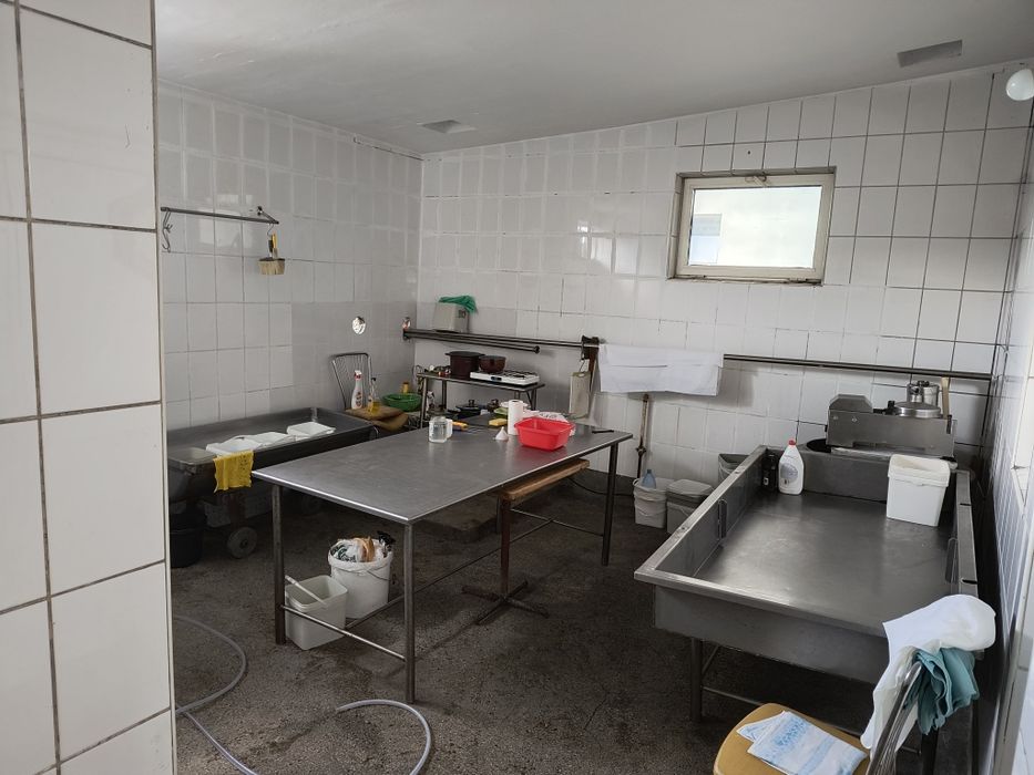 De închiriat spațiu producție / depozitare Curtea de Arges