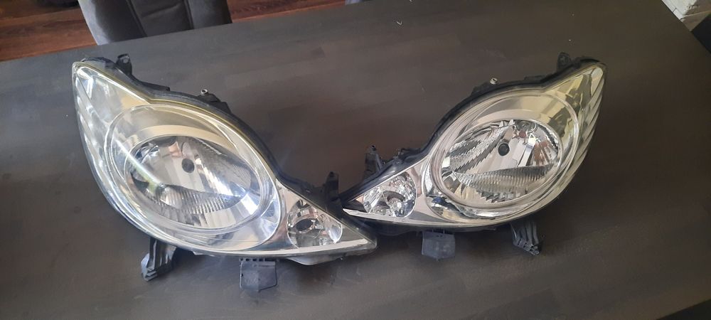 Peugeot 107 - оригинален фар, фарове