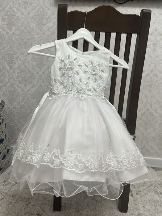 Нарядные платья на девочку