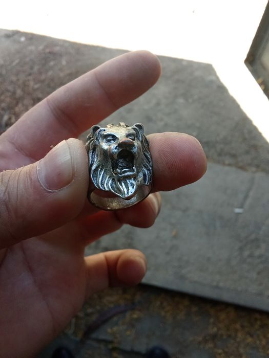 Кольцо в виде волка