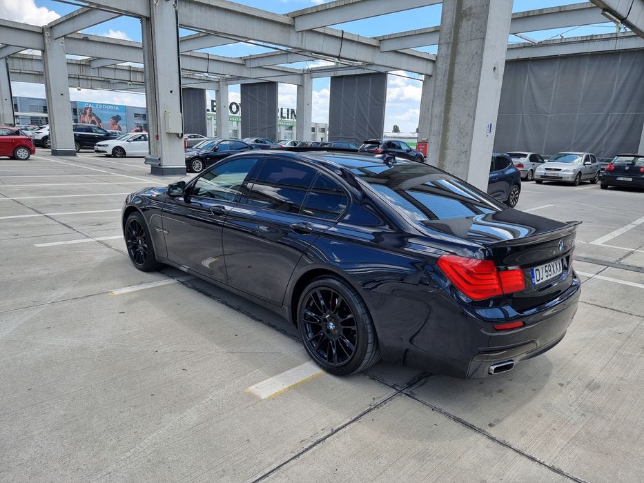 BMW Seria 7 740D XDrive M Pachet 4 butoane
