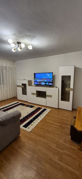 Închiriez apartament 2 camere,decomandat , Inel 2, scoala 39 – Mobilat și utilat, curat și spațios