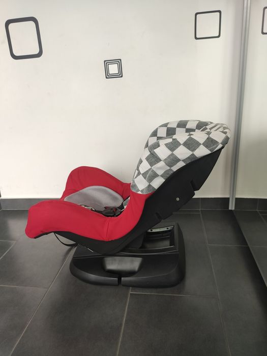 Scaun auto pentru copii intre 0 și 18 kg