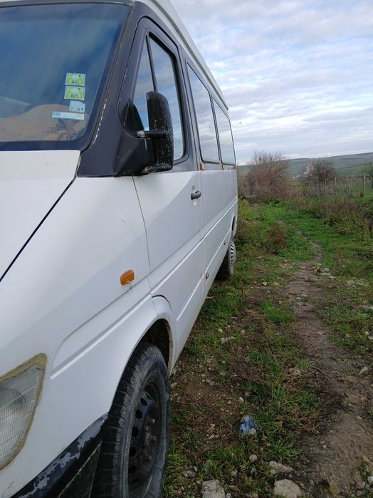 Автомобилно Превозно Средство