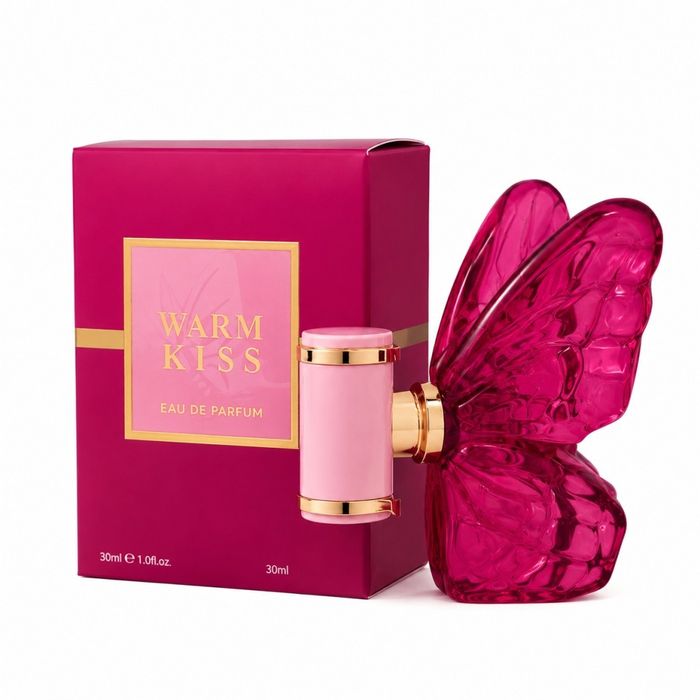 Дамски парфюм Warm Kiss, EDP - Чувствен микс от червени плодове, жасмин и ванилия, 30 мл