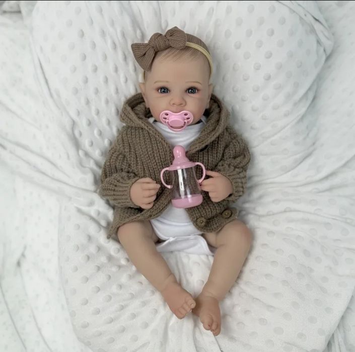Реборн бебе силиконово момиче