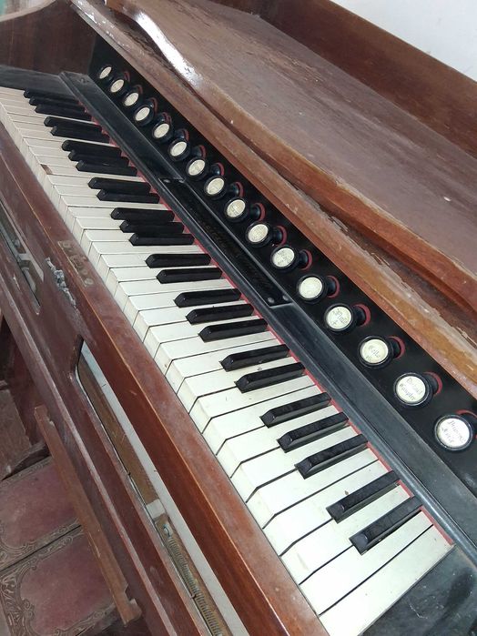 Pian/ Orgă-harmoniu cu claviatură Antica Made in Germany