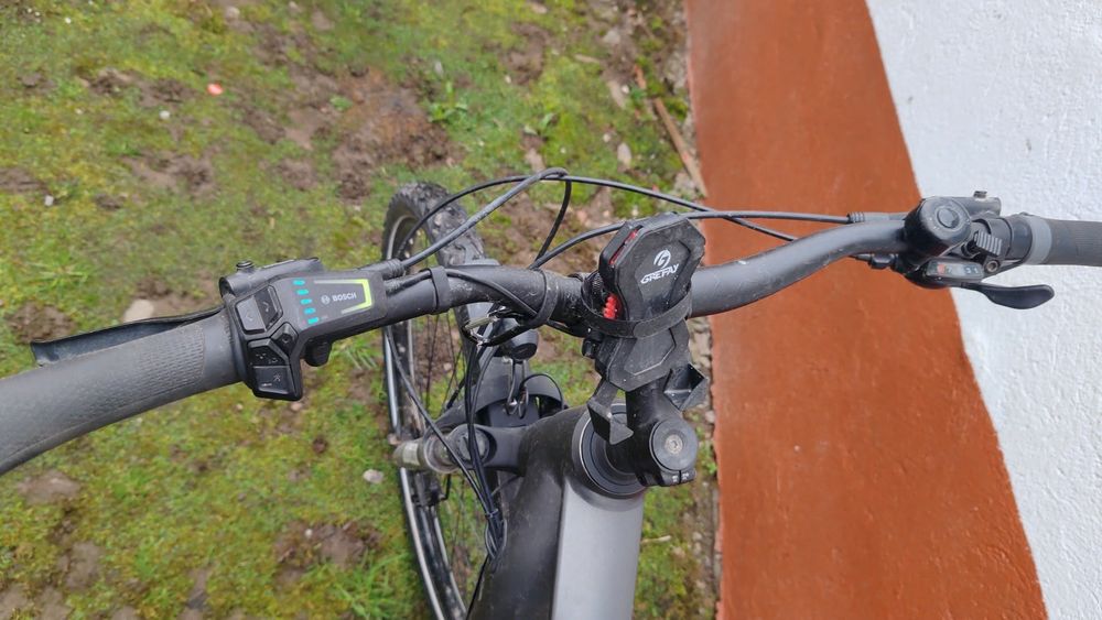 Bicicleta electrica CUBE