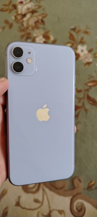 IPhone 11 емкость 100%