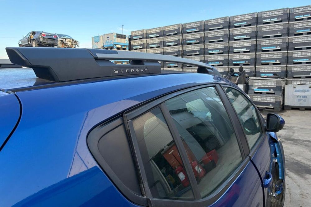 BARI LONGITUDINALE DACIA SANDERO STEPWAY 2022