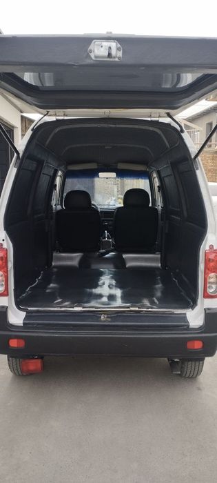 Van Damas 2015 sotiladi