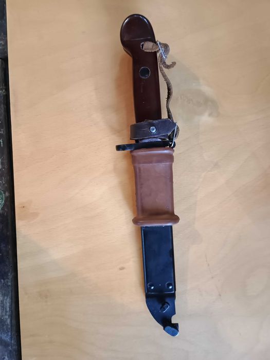 Щик нож за АК 74.Отлично състояние.