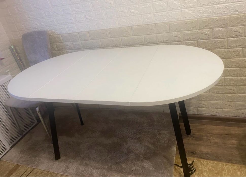 Продам стол 80-140 см