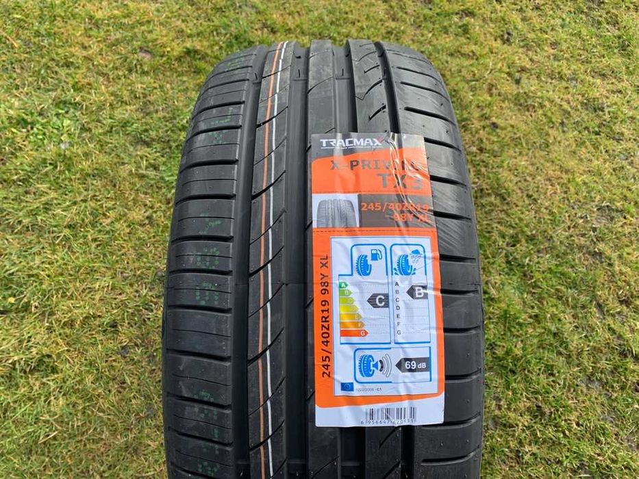 Летен спорт пакет TRACMAX 245/40R19 275/35R19 с борд 275/35/19