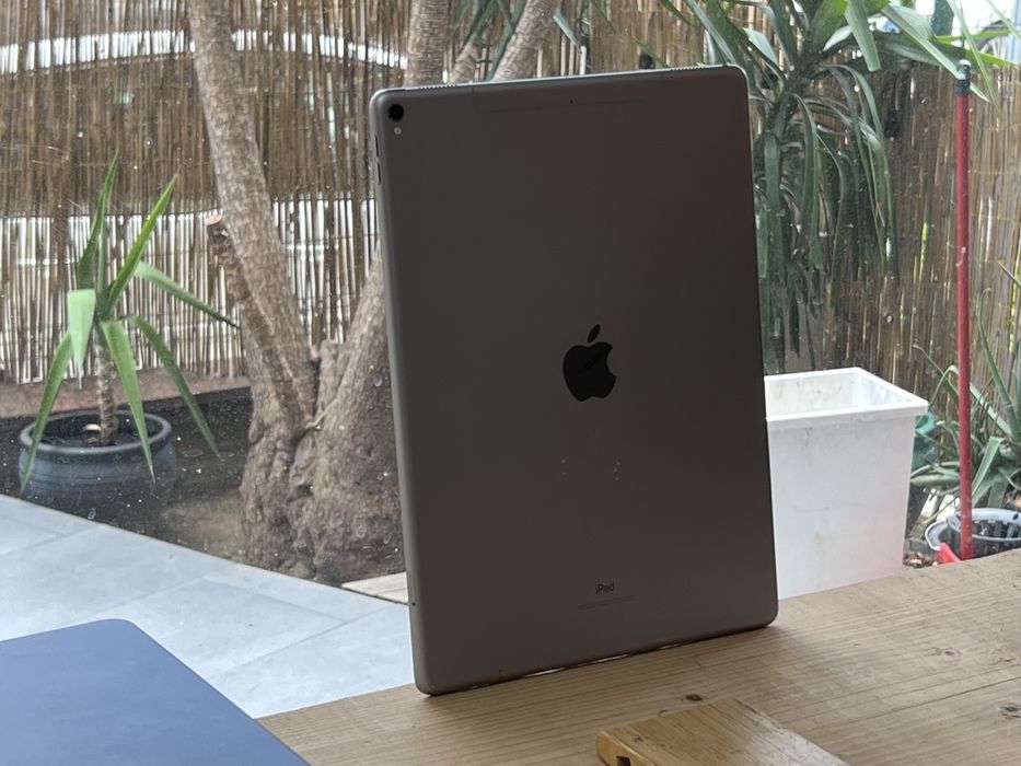 iPad Pro 12.9” | 120Hz | 512GB | 2nd gen | Wi-Fi + Cellular