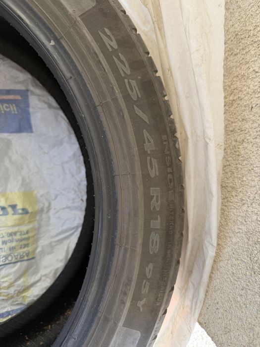 Pirelli cinturato p7 * 225/45 r18 si 255/40 r18