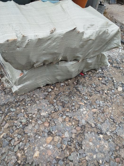 Дрова  в  мешках.