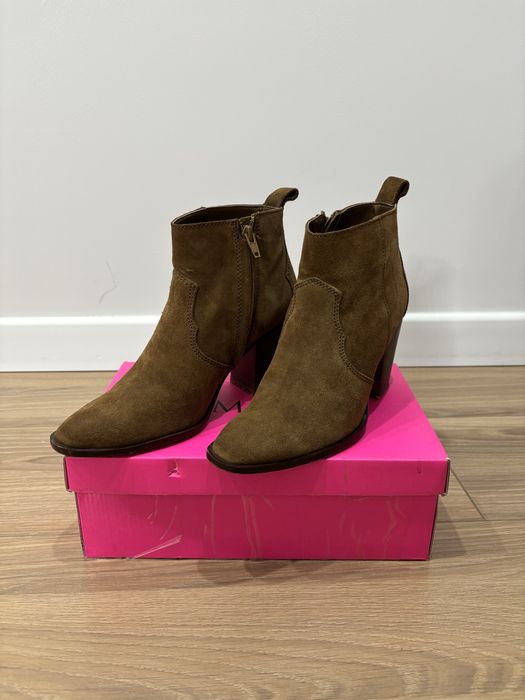 Продам женские казачки