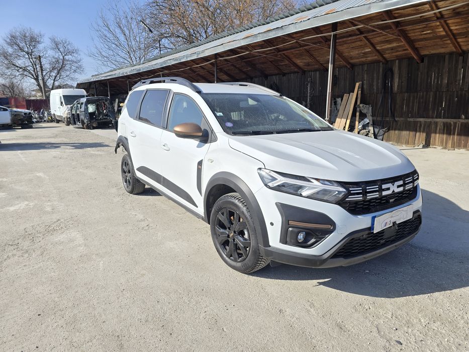 Dacia Jogger 2024 7 locuri Hibrid Automata Extreme 20 mii k Avariat