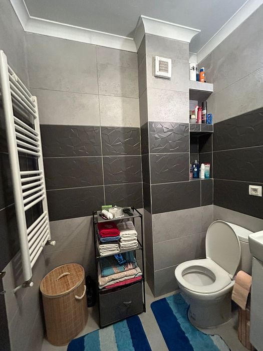 Inchiriez apartament 3 camere