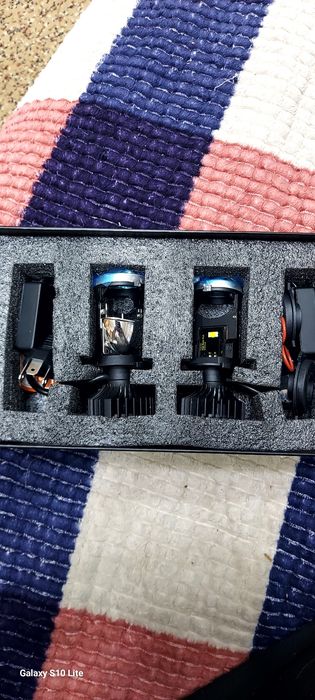 Продам BI-LED мини линзы Н4