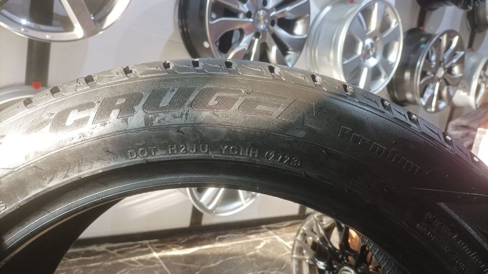 KUMHO grugen KL33  255/50R20 155$