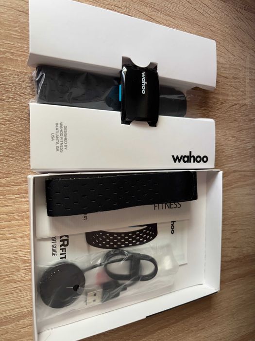 Bratara de monitorizare a ritmului cardiac Wahoo Tickr Fit