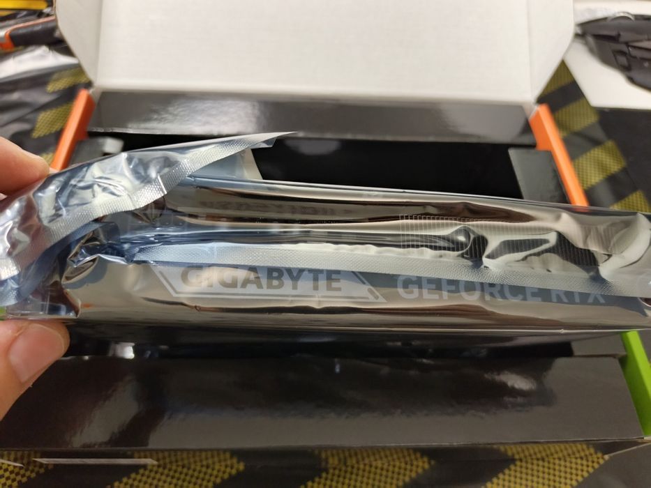 Новая RTX5060Ti 8Gb Gigabyte Windforce OC