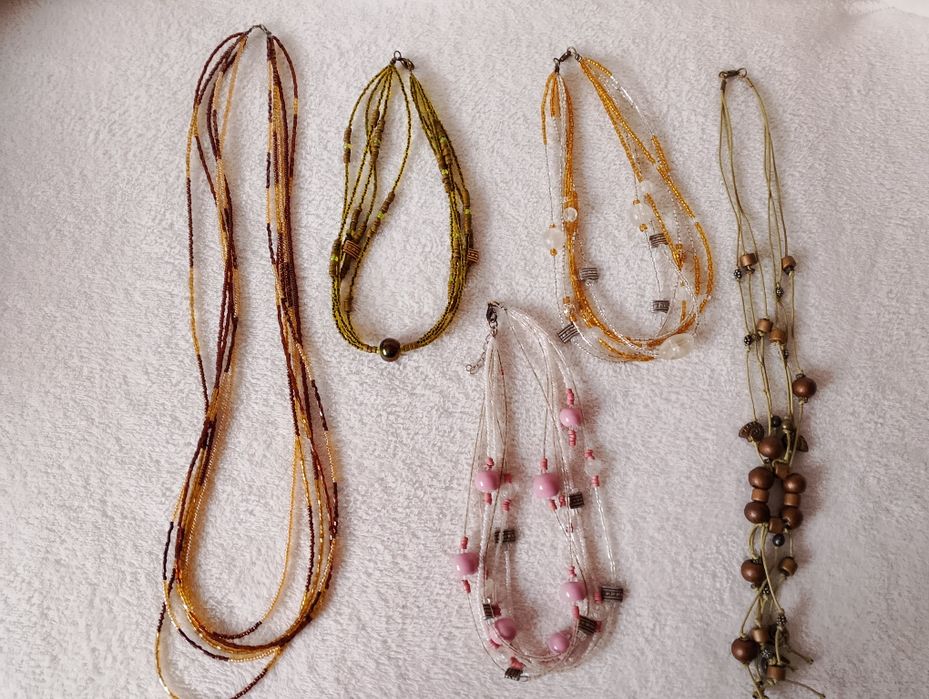 Различни видове и модели бижута