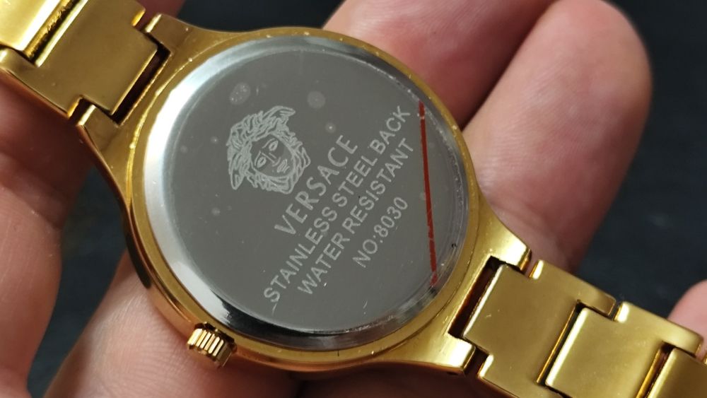 VERSACE Gold / Дамски Часовник