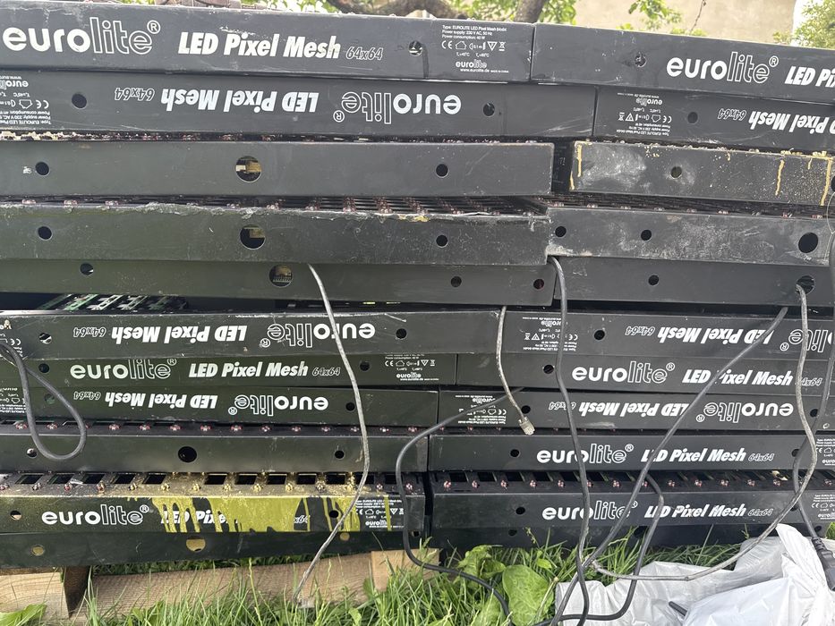 Оборудване 1500 лв Сцена Дискотека светлини eurolite LED 64x64