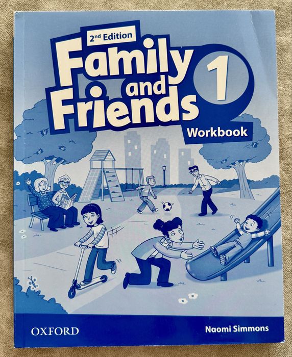 Учебник и тетрадка (нови) Family and Friends