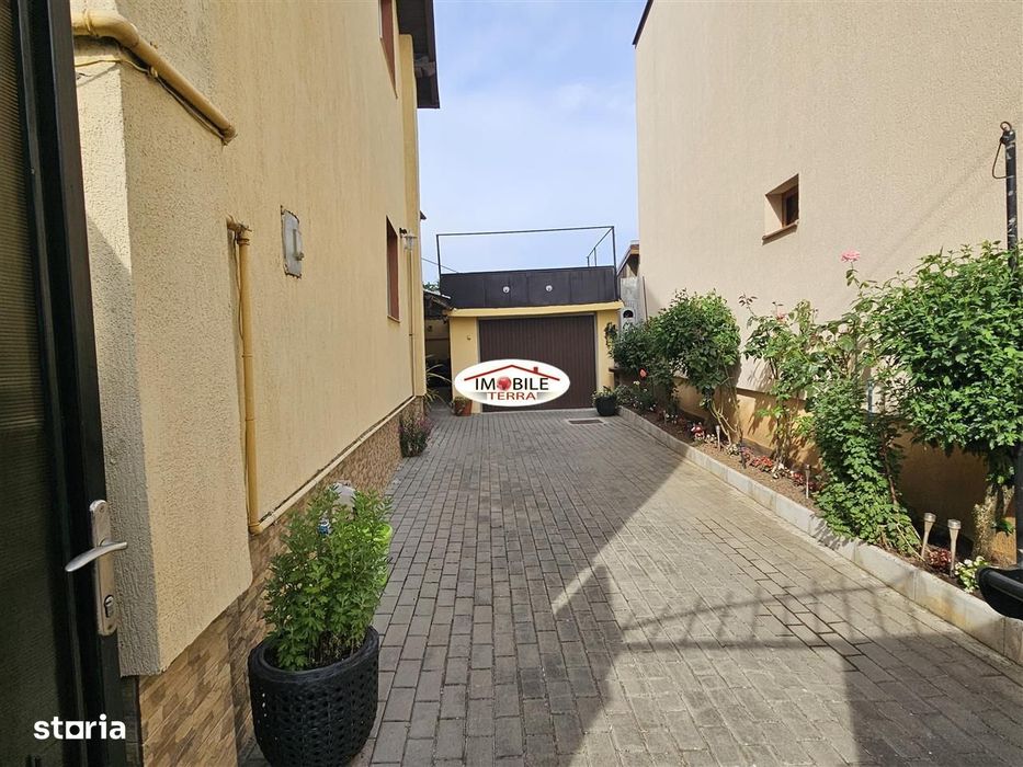 Casa spatioasa cu 2 apartamente zona Lupeni - Sibiu