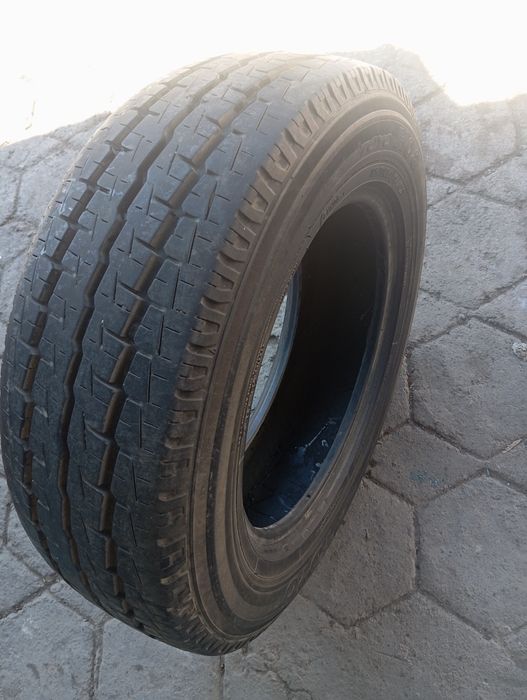 Продам одну летнюю шину