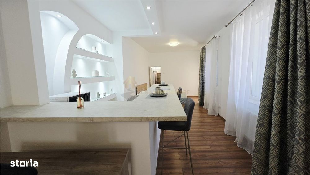 Apartament premium 80 mp Prima inchiriere Curte proprie 40 mp Strada P