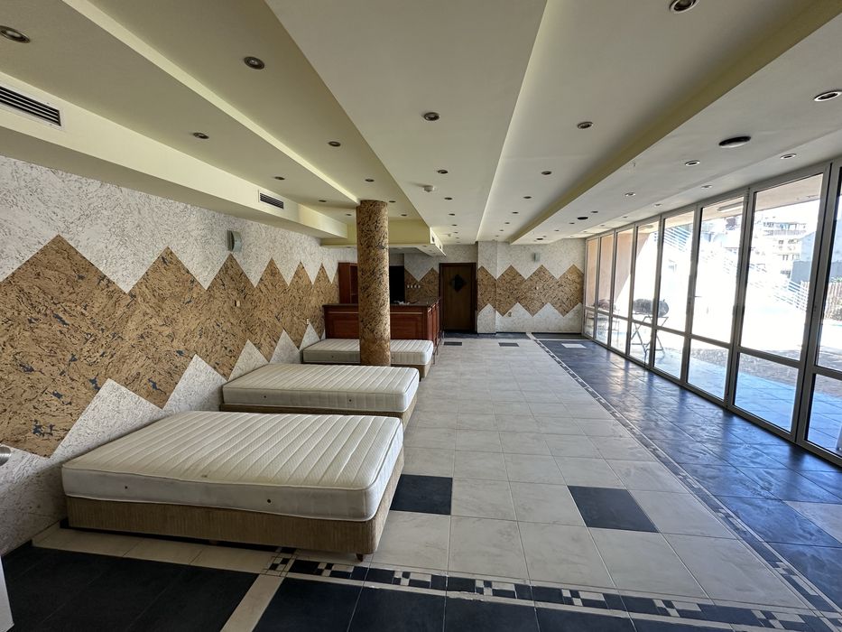 Продава се Магазин в Свети Влас - 220 кв.м за 364 €/кв.м - Снимка #1