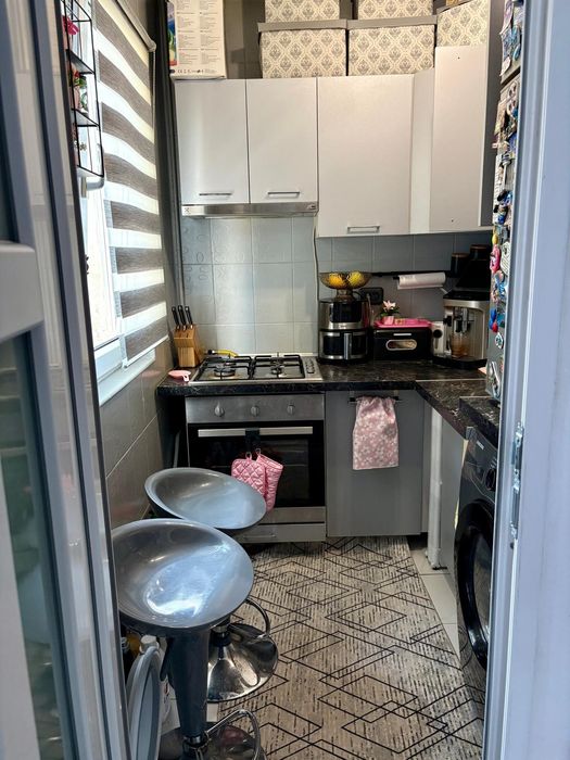 Apartament semidecomandat Valea Roșie