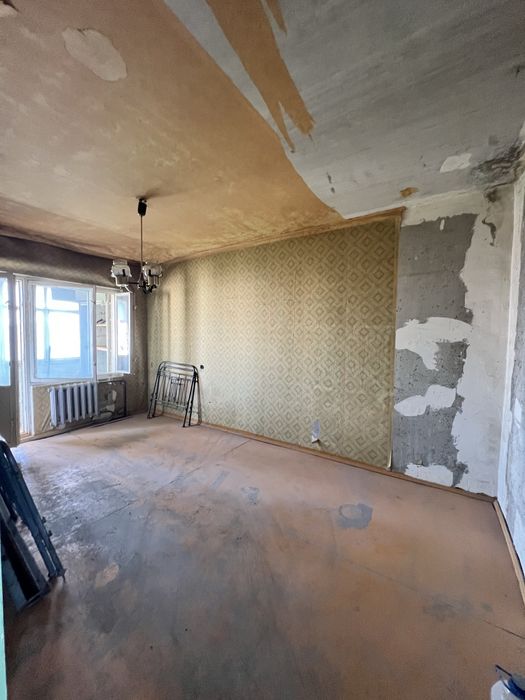 Срочно Продам 2-Комнатную Сергели 7 Г.24 на 9 этаже 2/9/9