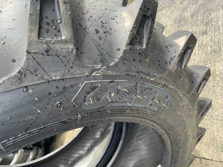 ozka anvelope pentru tractor  spate cu 10pliuri 16.9-38 FENDT