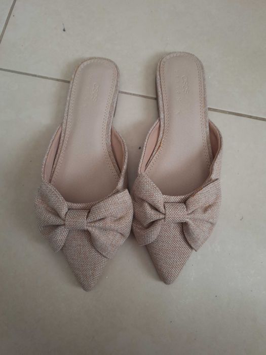 Продавам чехли asos