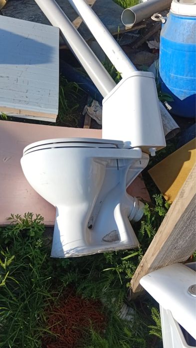 Унитаз в отличном состоянии