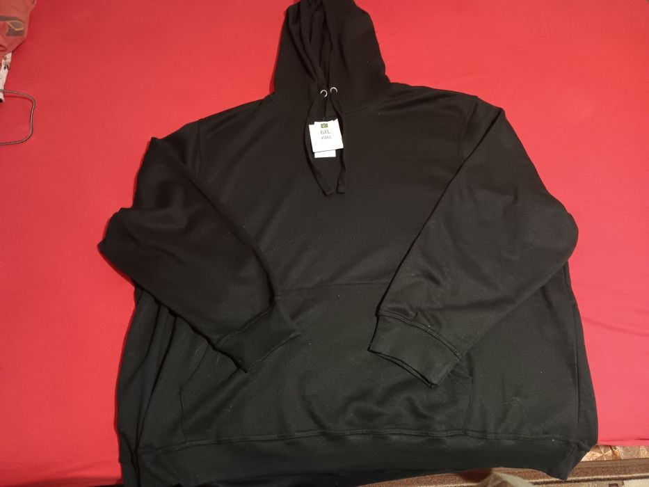 2 броя Мъжки суичъри Макси размер 6XL за 40 лв