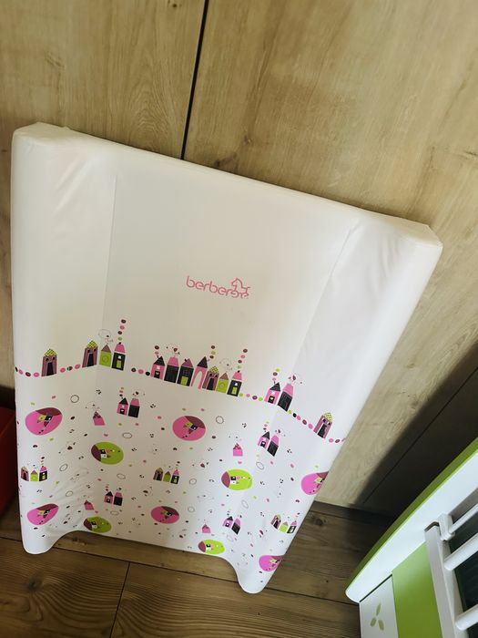 Бебешка кошара в отлично състояние