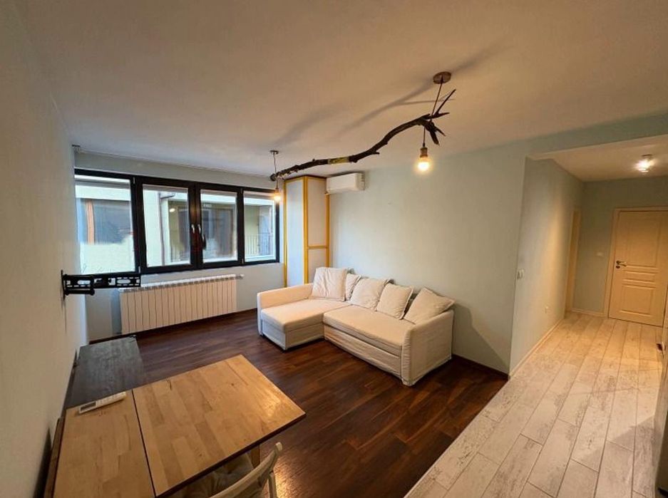 Дава се под наем Двустаен апартамент в София, Кръстова вада - 65 кв.м за 648.21 € - Снимка #1