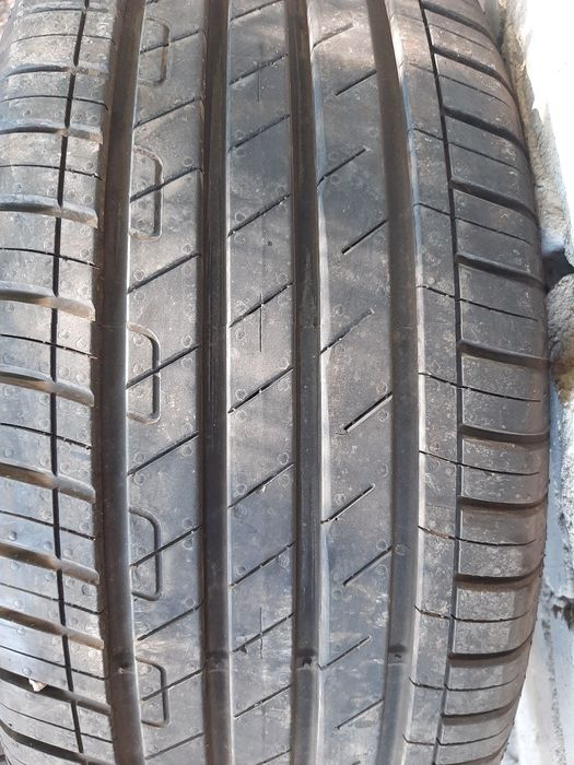 Продам шины 225/55/17 гудиер