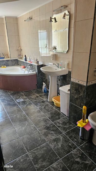 Apartament 4 camere 95mp et 3 Gavana3 renovat Rate Proprietar