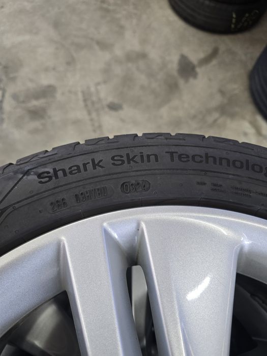 4 Броя 225/45/17 Uniroyal 2x8,5mm 2x7,2mm 24dot